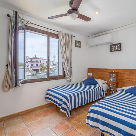 Apart-rent Casa Illa Cartago 0151 * Empuriabrava
